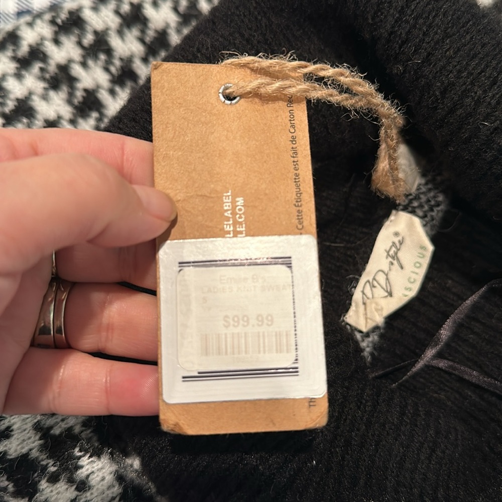 Houndstooth sweater - Picture 6 of 7